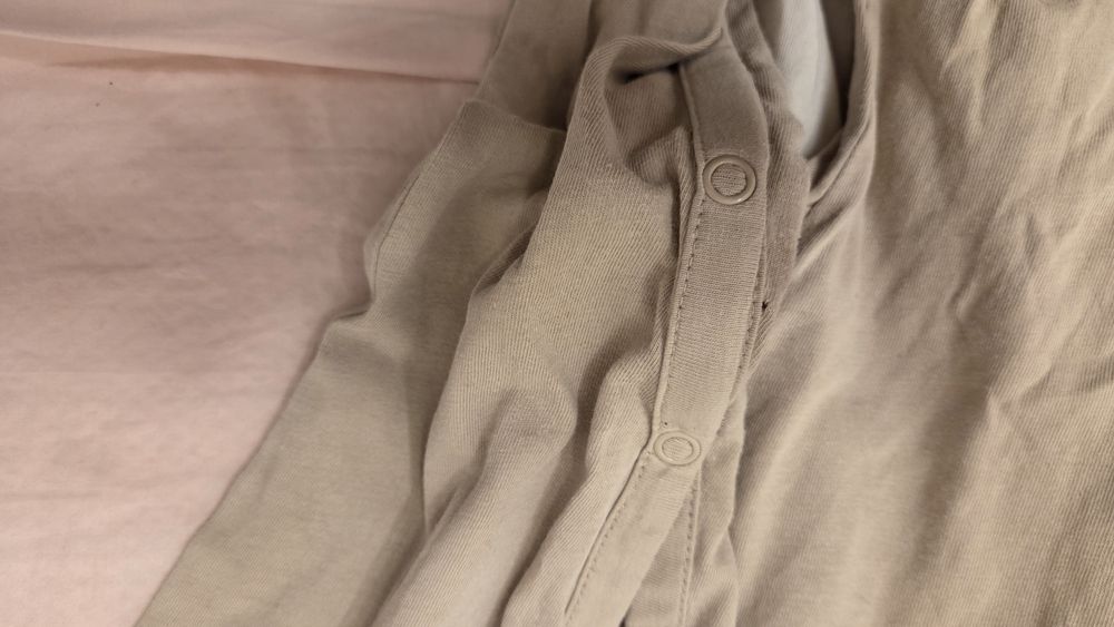 Piżamki jednoczęściowe hm 74 4szt plus 3 szt. Razem 7szt piżamy