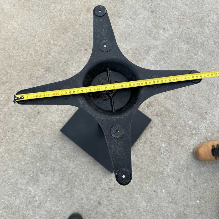 Żeliwna podstawa kwadratowa do stołu - Pedrali