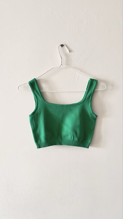 Krótki top sportowy crop prążkowany Zara