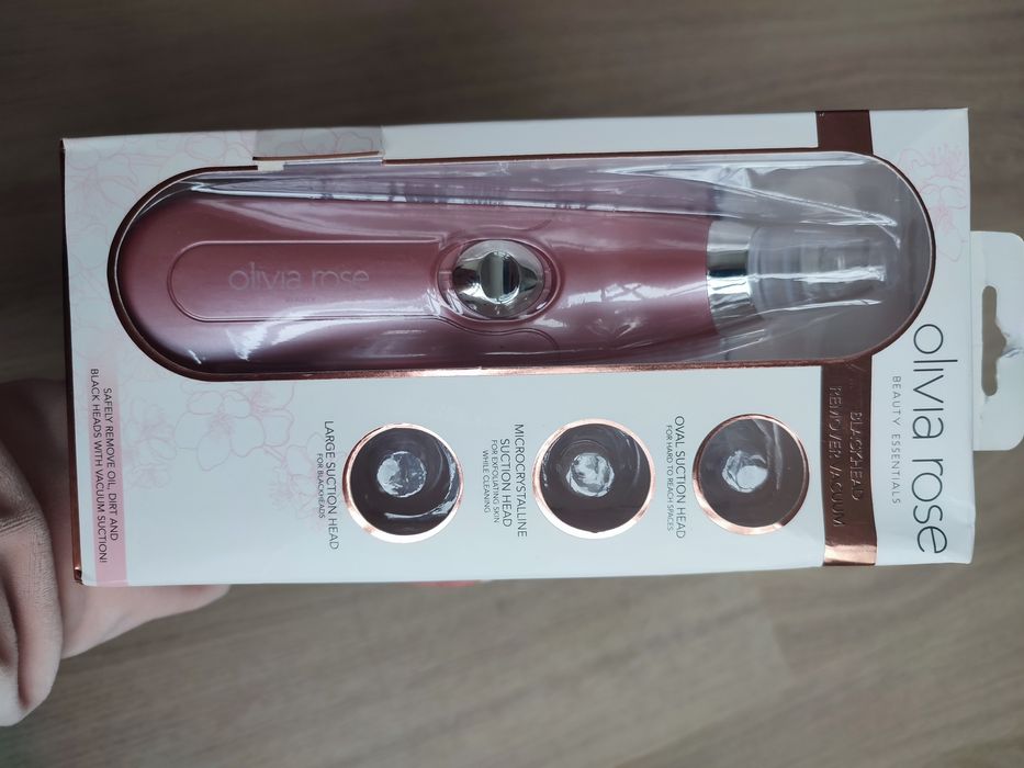 Портативний вакуумний апарат для обличчя