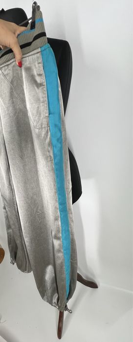 Srebrno szare spodnie z lampasami szerkoie nogawki unisex