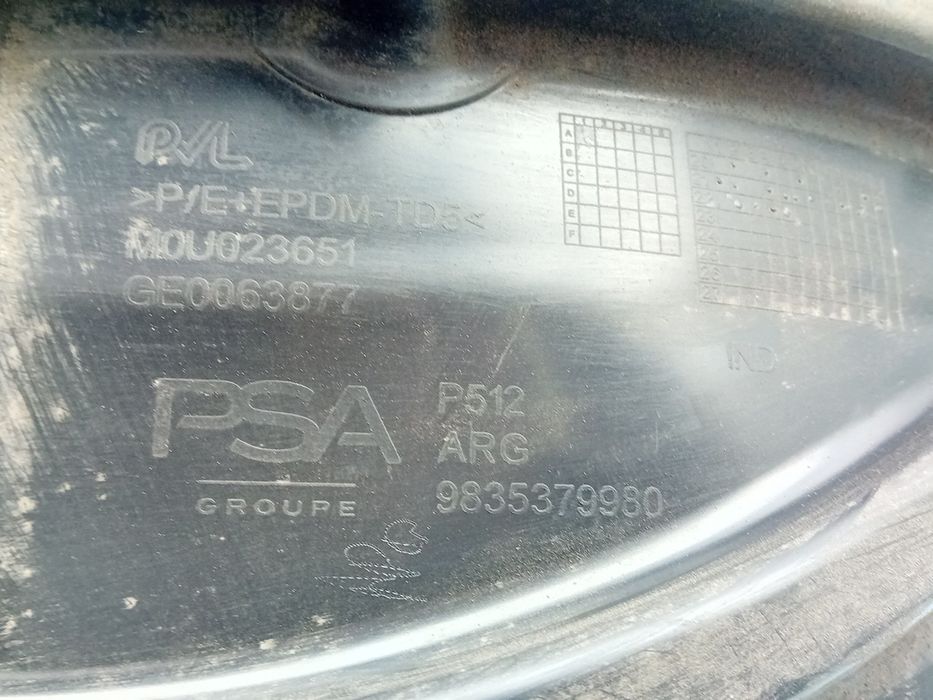 Cava roda trás esquerda PEUGEOT 308 III