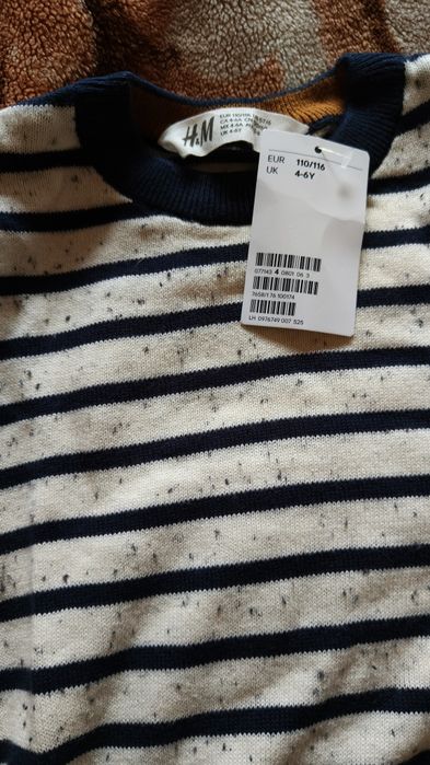 Nowy sweterek chlopiecy H &M