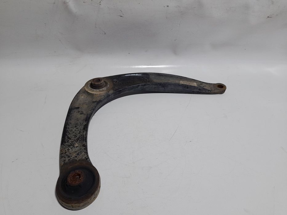 Braço de suspensão frente direito PEUGEOT 5008 I (0U_, 0E_)