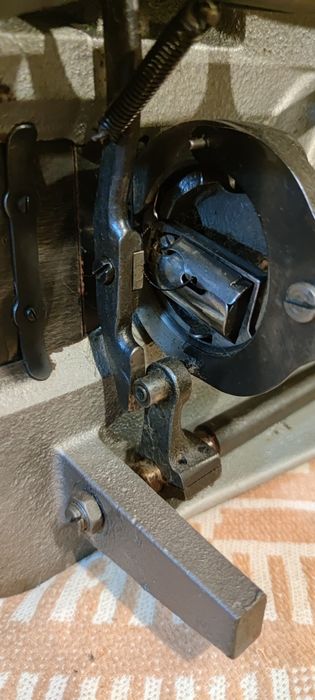 Промышленная швейная машинка  23 класса.