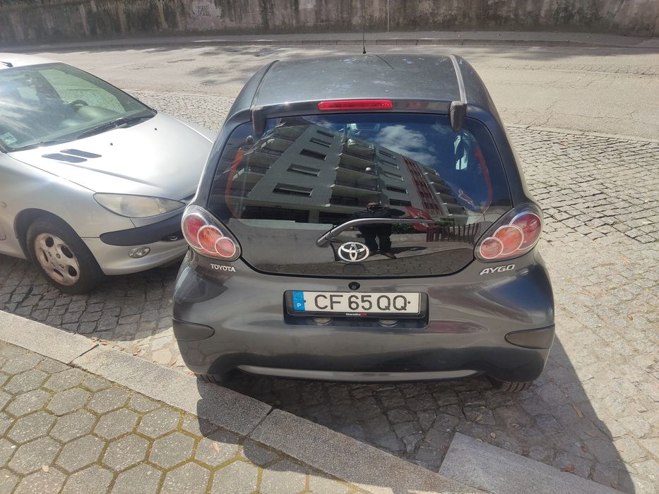 Toyota Aygo caixa automática