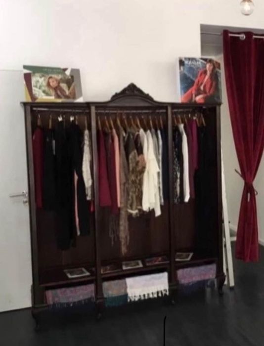 Roupeiro antigo lindissimo