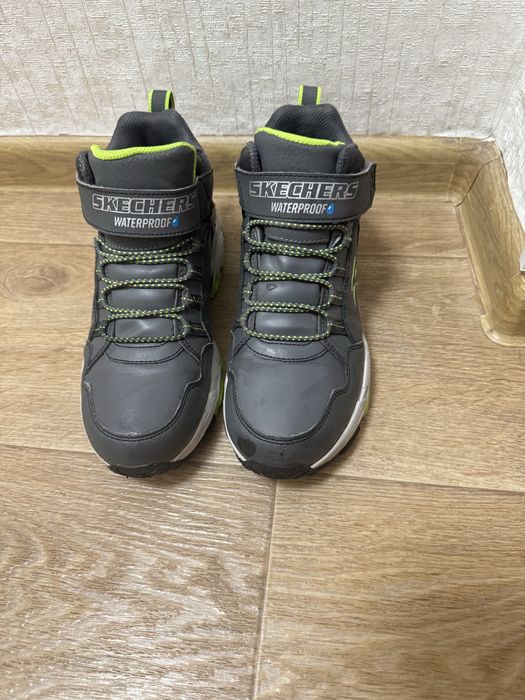 Черевики дитячі водонепроникні sketchers 36 розмір