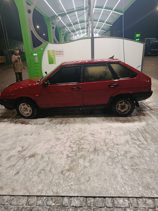 Продам ваз 2109.