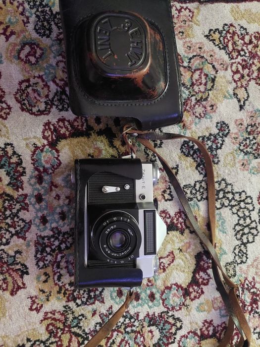 Фотоаппарат Zenit-E (Зенит)