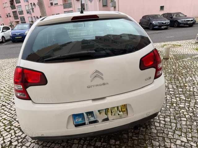 Citroën C3  bom estado geral, carro prático, económico e confortável
