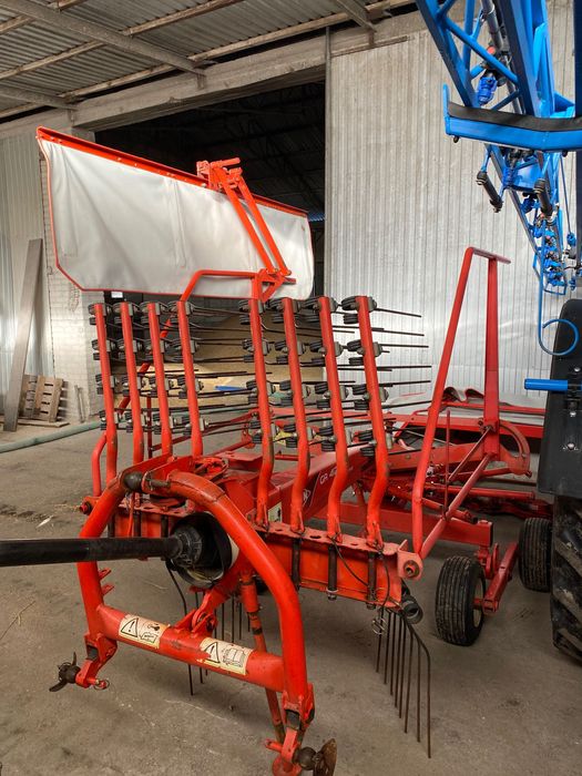 Zgrabiarka Kuhn GA4121GM