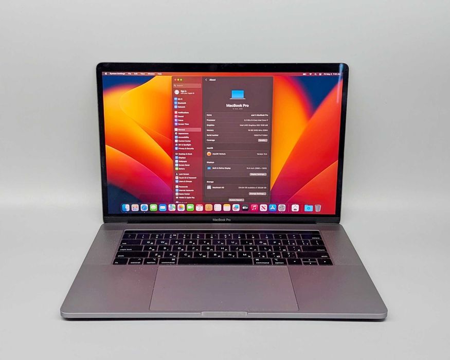Apple MacBook Pro A1990/i7-8750H 2.2GHz/16Gb/250 Gb SSD/555X