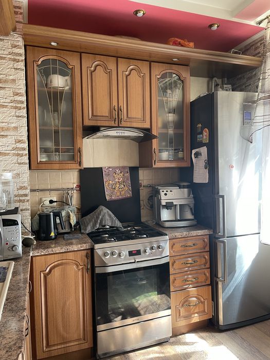 Продажа 3х комнатной сталинки на 96 квартале