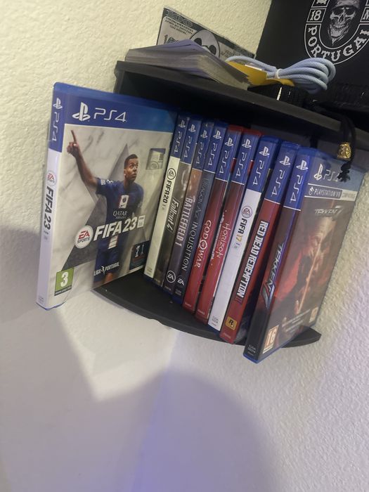 PS4 pro com 10 jogos