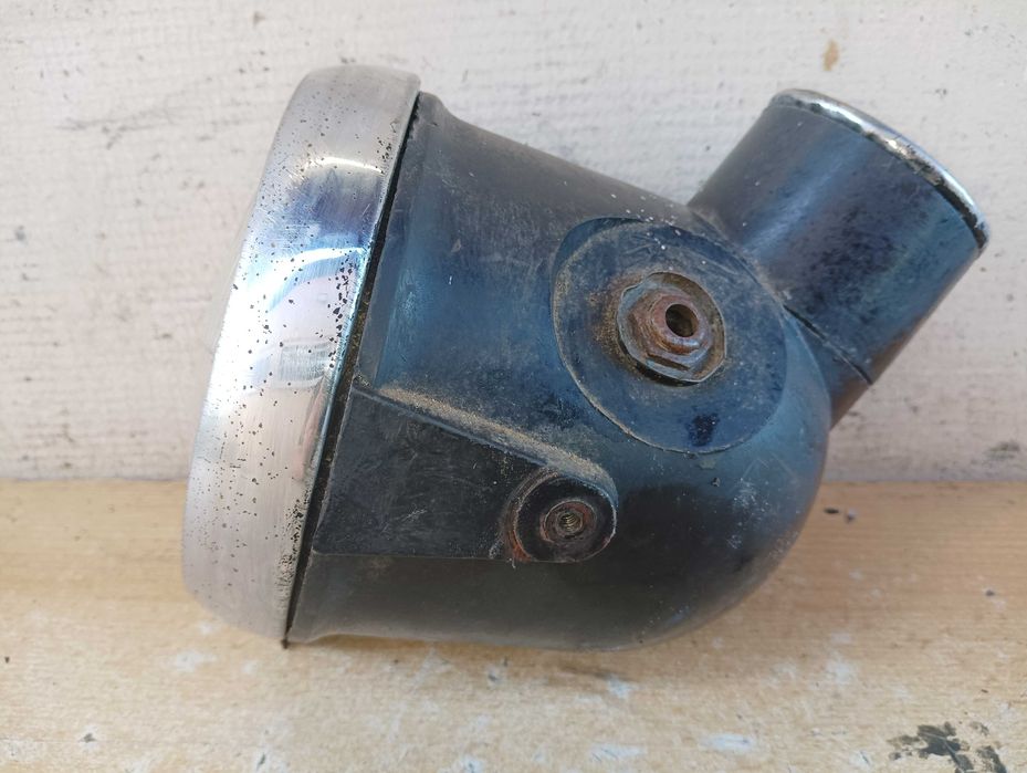 WSK-125 - lampa przód z kominem i licznikiem 04465.