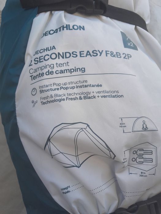 Tenda quechua com 2 semanas de uso
