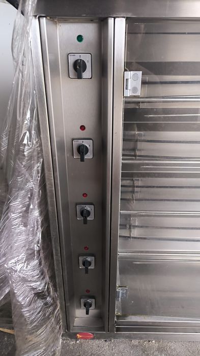 Assador de frangos trifásico