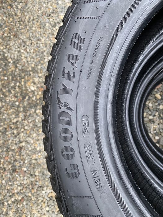 Nowe opony wielosezonowe 175/65/15 Good Year