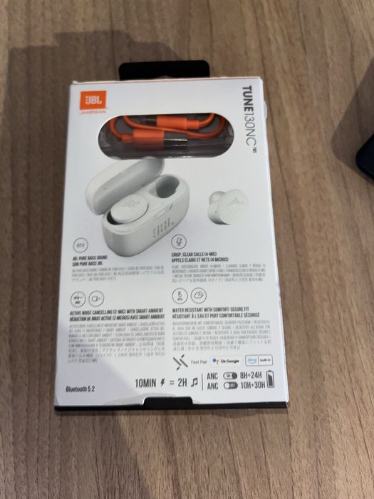 Słuchawki bezprzewodowe JBL Tune Buds Czarny