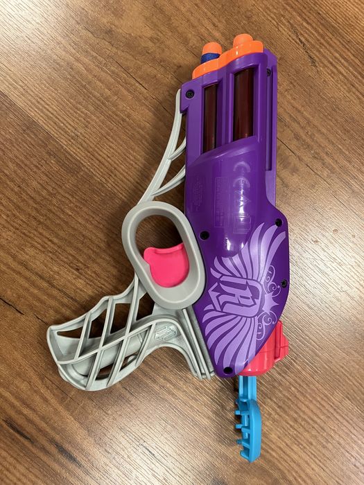 Nerf para menina como NOVA