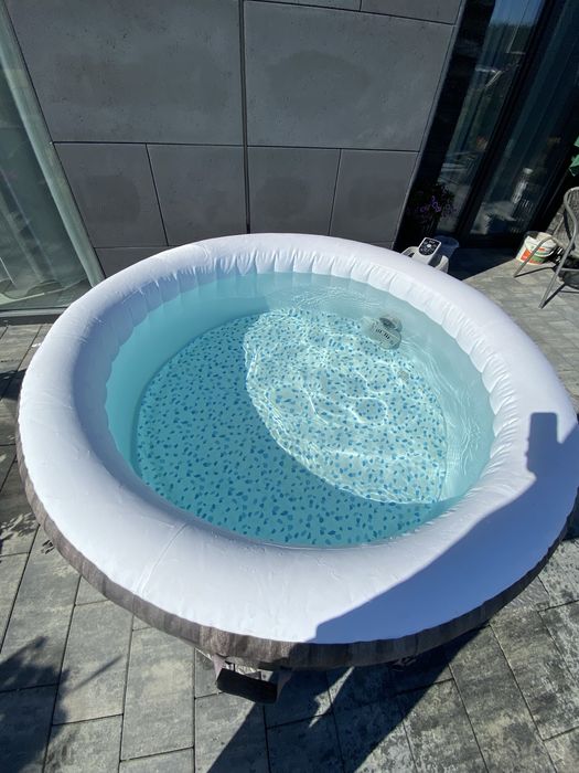 Jacuzzi ogrodowe 2osobowe Lay-z-spa bahamas