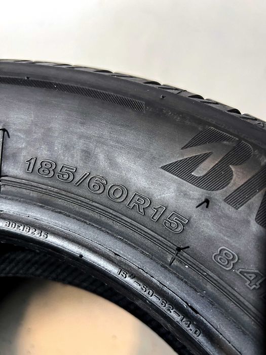 Pneus Bridgestone Turanza T005 - 185/60/15 - Excelentes