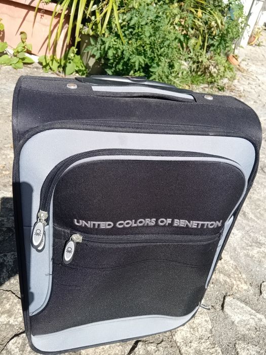 Malas de viagem de mao.