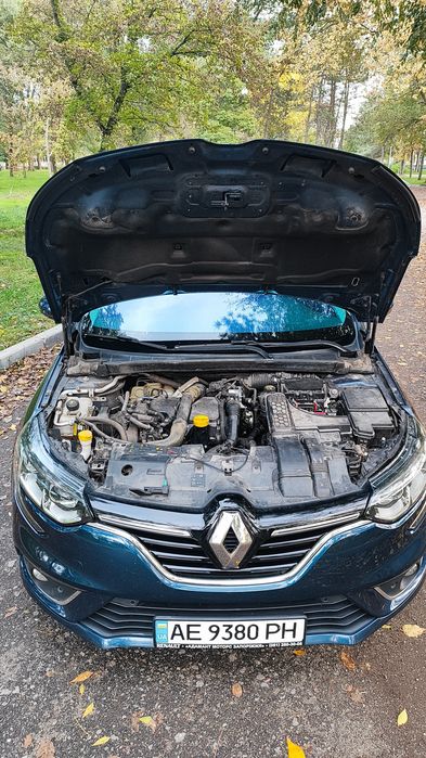 Продаю власний автомобіль Renault Megane IV