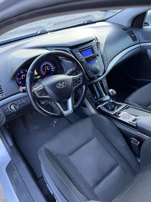 Hyundai i40 2011