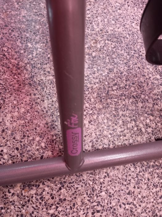 Pedaleira em óptimo estado de conservação.