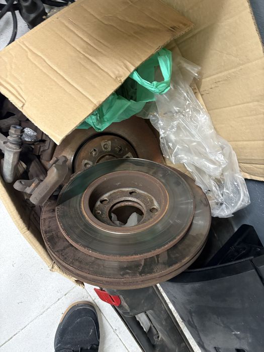 Travagem completa Golf 4 mk4 1.8t usada