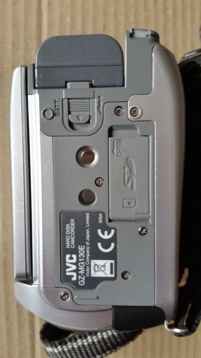 Видеокамера JVC GZ-MG130E