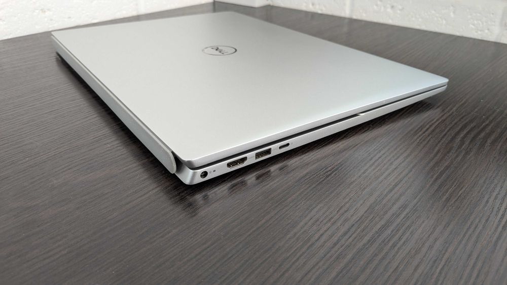 Dell Inspiron 16 5625 Touch - 16" - Ryzen 7-5825U/16gb/512gb #217