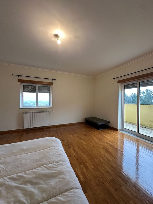 Quarto Suite só para uma pessoa em Pascoal (10 min do centro de Viseu)