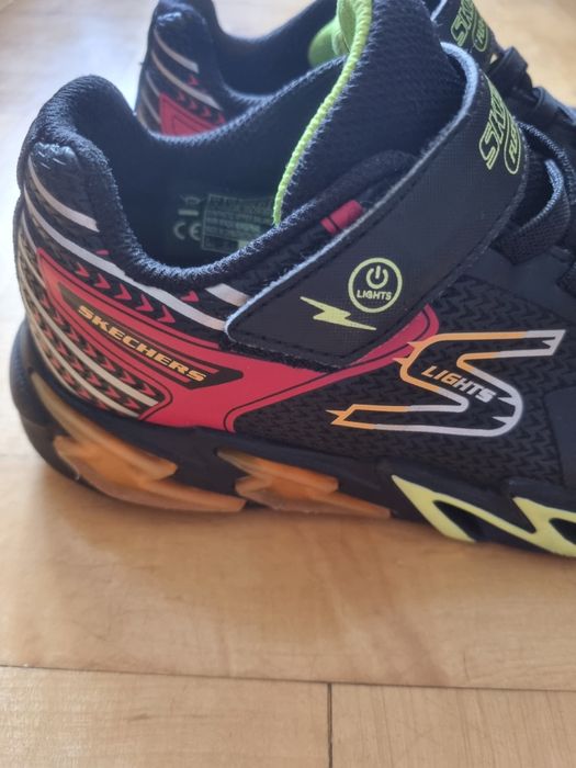 Adidasy Skechers Lights r 33.5 wkł 21cm jak nowe i świecą