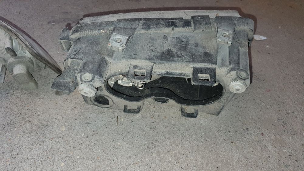 Conjunto de farois audi a3 8l de 1996