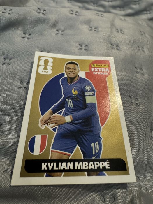 Extra Sticker Kylian Mbappé Gold