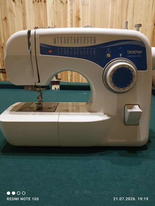 Продам швейну машинку Brother comfort 25A