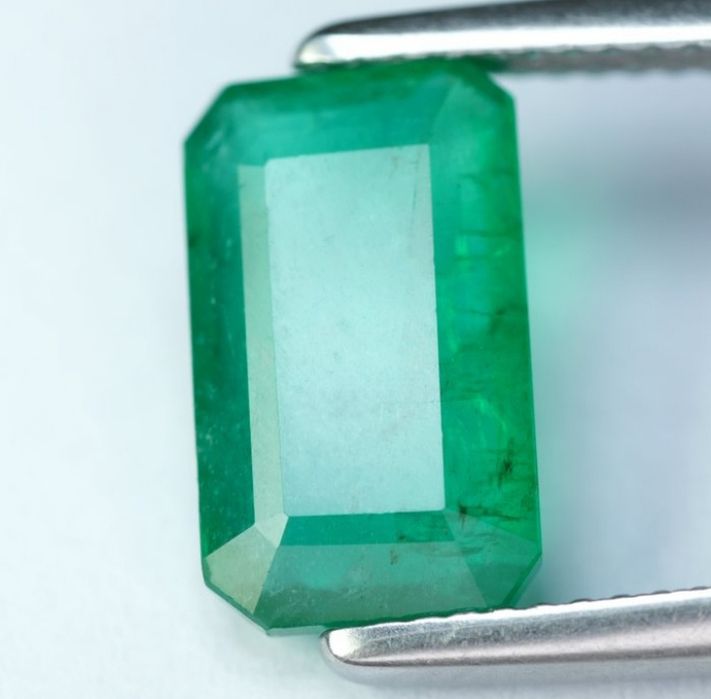 Esmeralda Zâmbia 3,67CT certificado ICA GemLab