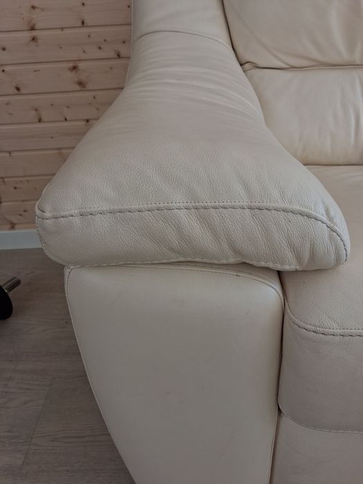 Sofá Chateau d'Ax 2,1m x 1metro em pele