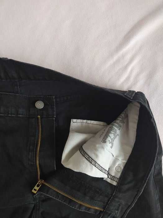 Spodnie jeansowe Levis 502 czarne jeansy
W36 L32