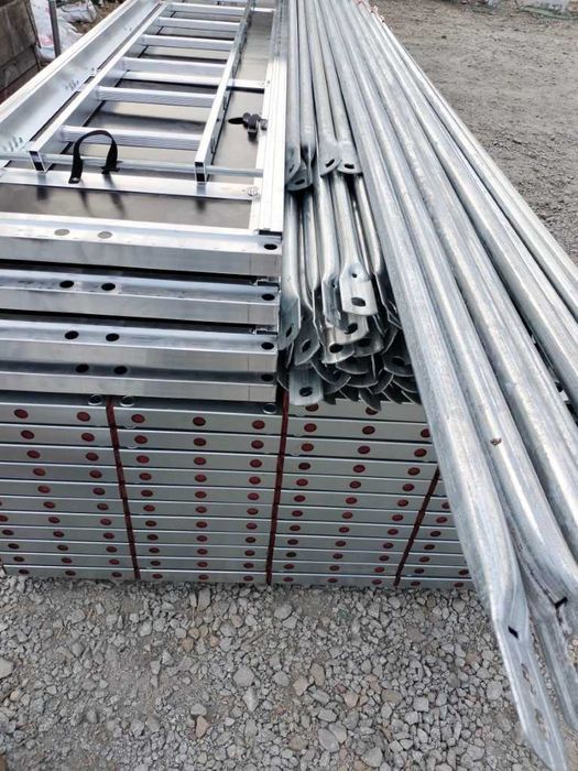 Rusztowanie 136m2 pletak SP70                         21x6,5m