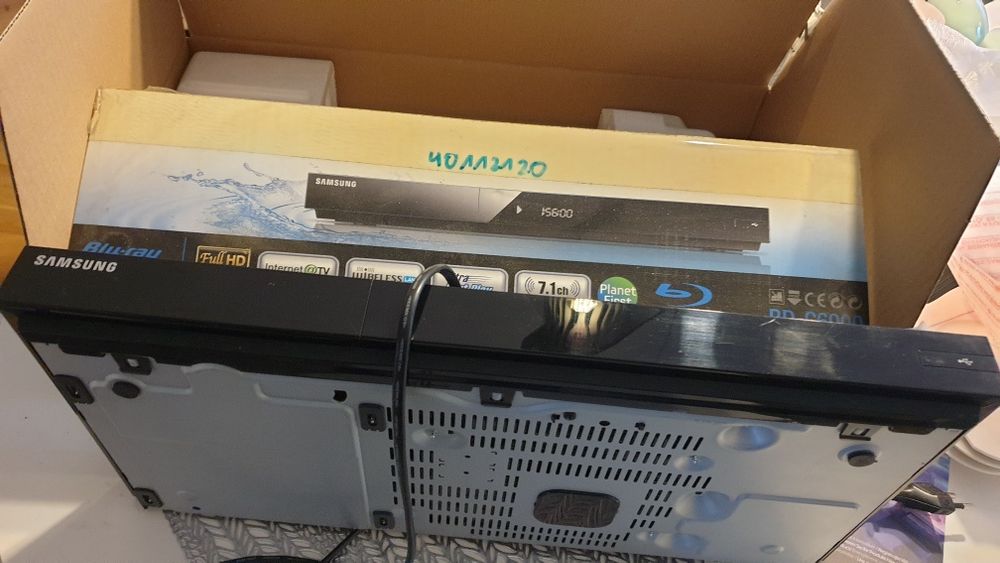 Blu-ray Disc/DVD Player