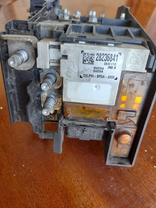 Б/У Блок напряжение аккумулятора peugeot 308 3008 5008 9666527580 2823