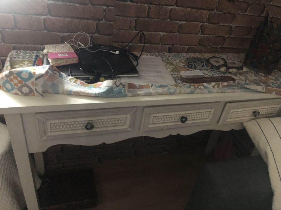 Mobília e eletrodomésticos