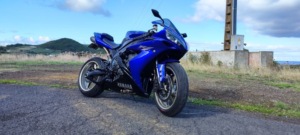 Yamaha YZF R1  2005