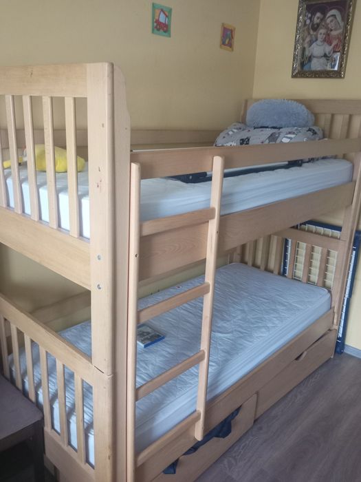 Ліжко дитяче двохповерхове