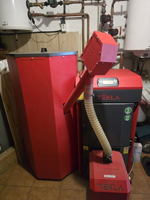 Piec na pellet ze zbiornikiem 20kw