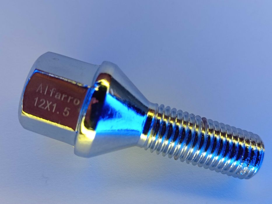 Болт колес M12X1,50X28 Хром Конус с выступом Новые. Lanos  литые диски